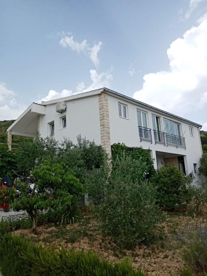 Apartamento Tomislav Trogir Exterior foto